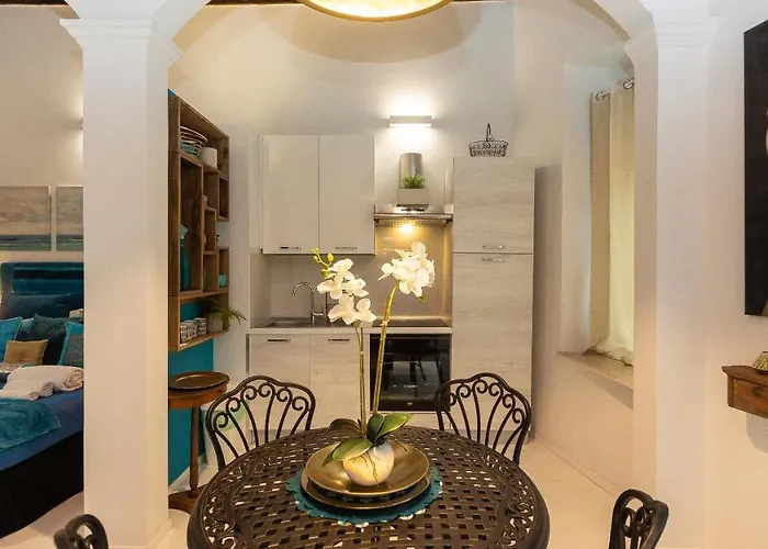 Giulia Apartment-rental In Appartement *